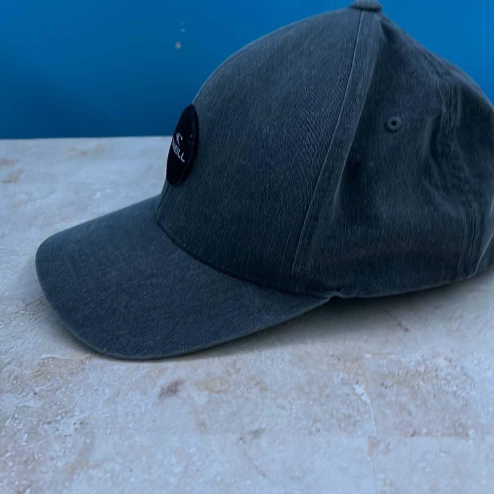 O’Neill Fitted Hat - Picture 2 of 4